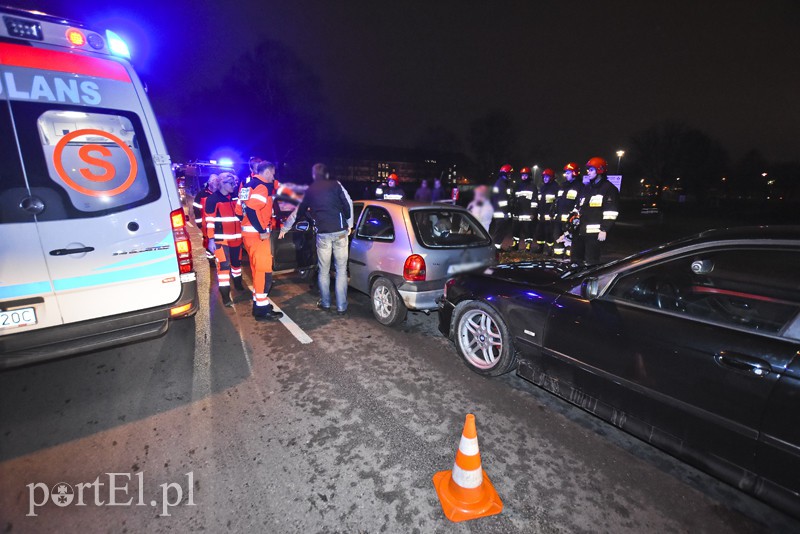 Zderzenie trzech aut na ul. Żeromskiego, trzy osoby w szpitalu zdjęcie nr 165269