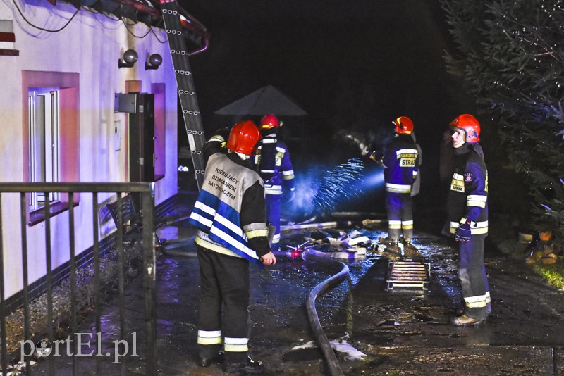 Pożar poddasza w Dąbrowie zdjęcie nr 165412