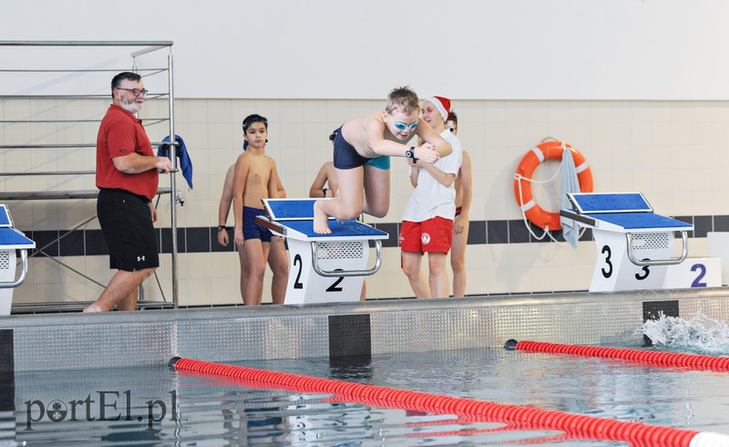 Mikołajkowe zawody pływackie zdjęcie nr 166496
