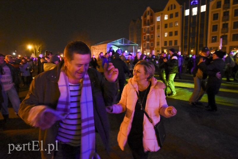 Tak Elbląg przywitał nowy 2018 rok! zdjęcie nr 166964