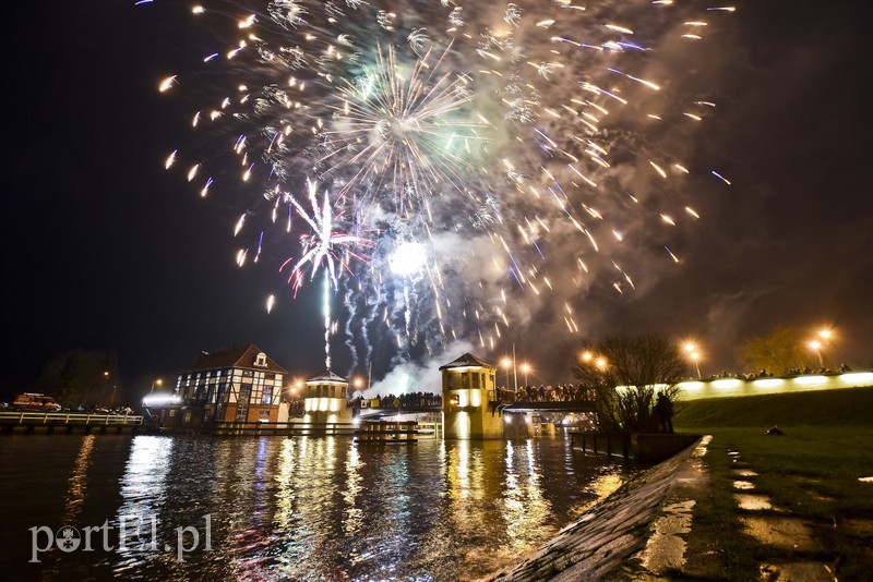 Tak Elbląg przywitał nowy 2018 rok! zdjęcie nr 166997