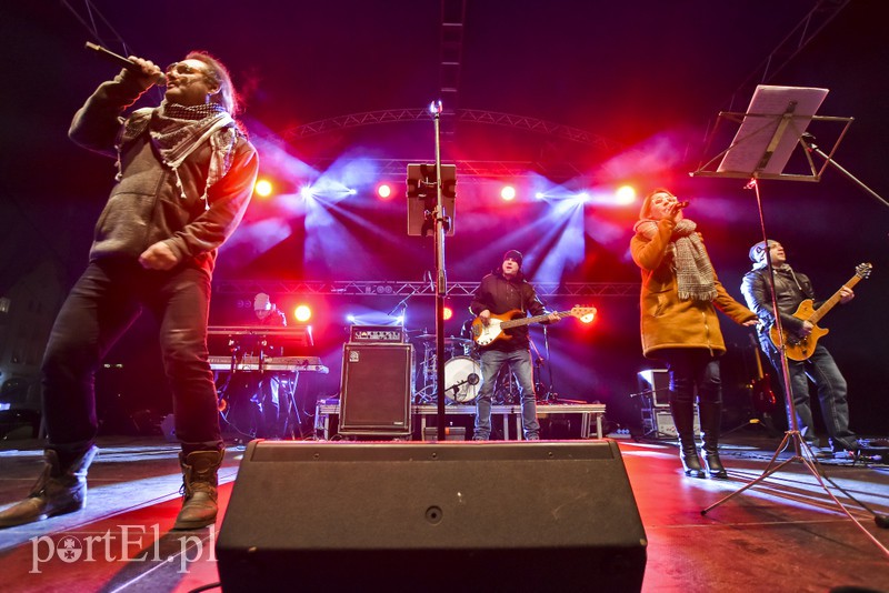 Tak Elbląg przywitał nowy 2018 rok! zdjęcie nr 166953