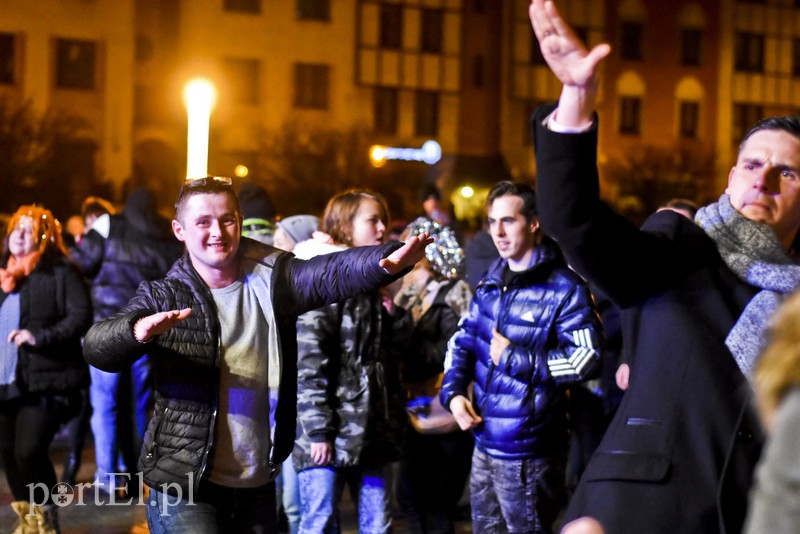 Tak Elbląg przywitał nowy 2018 rok! zdjęcie nr 166979