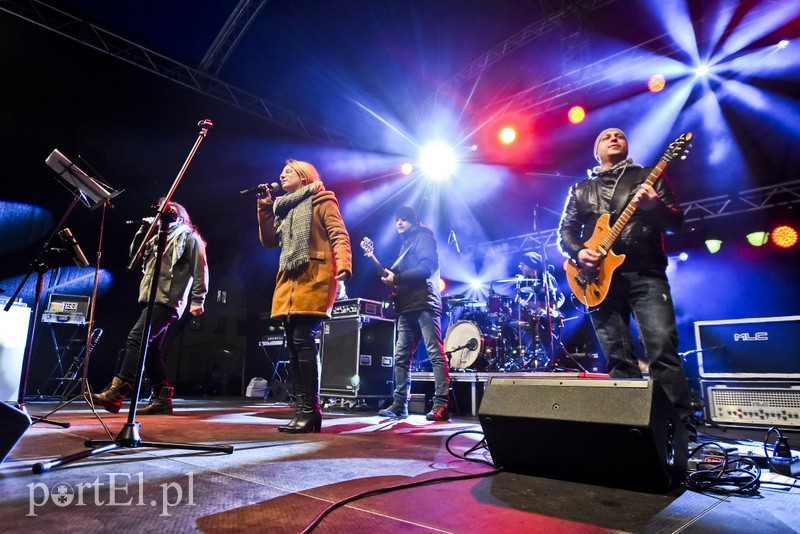 Tak Elbląg przywitał nowy 2018 rok! zdjęcie nr 166954