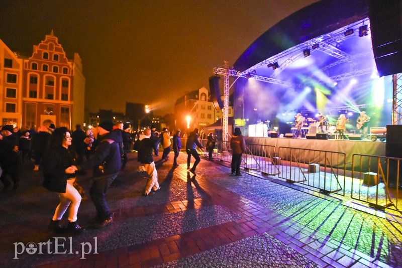 Tak Elbląg przywitał nowy 2018 rok! zdjęcie nr 166963