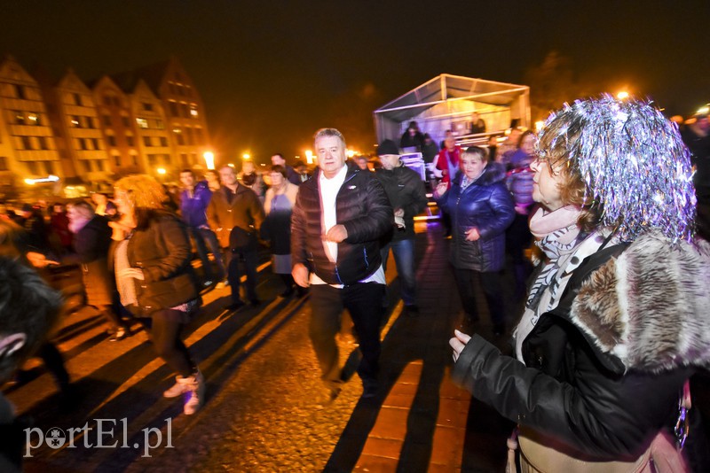 Tak Elbląg przywitał nowy 2018 rok! zdjęcie nr 166968