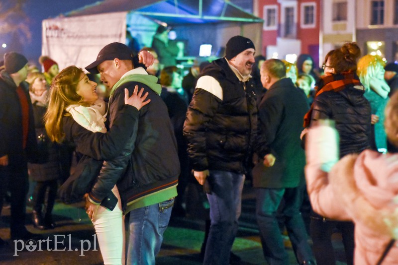 Tak Elbląg przywitał nowy 2018 rok! zdjęcie nr 166974