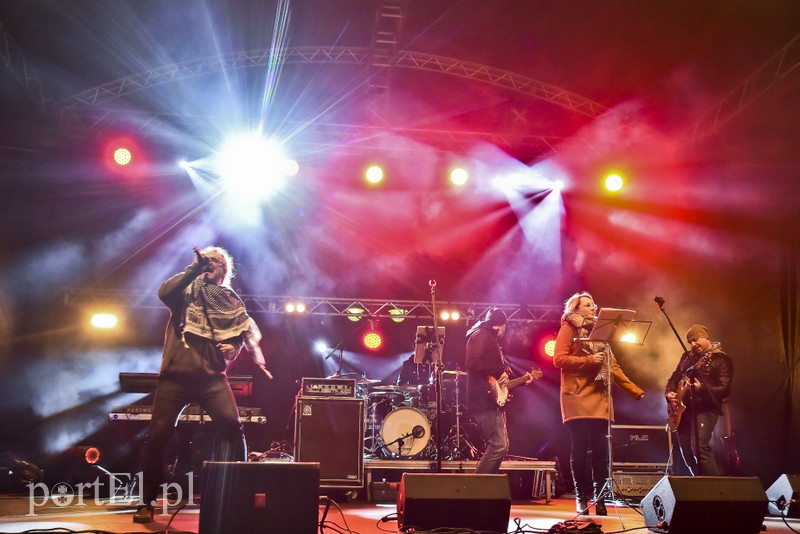 Tak Elbląg przywitał nowy 2018 rok! zdjęcie nr 166956