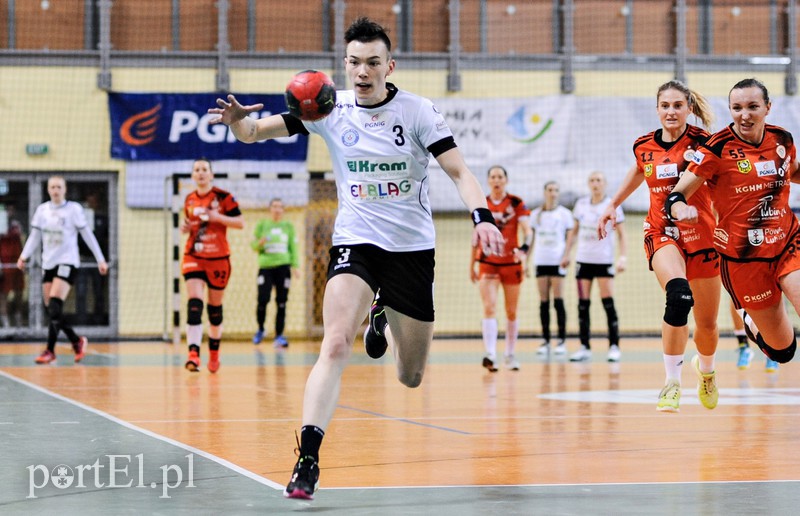 Twardy mecz i wygrana Zagłębia zdjęcie nr 169335