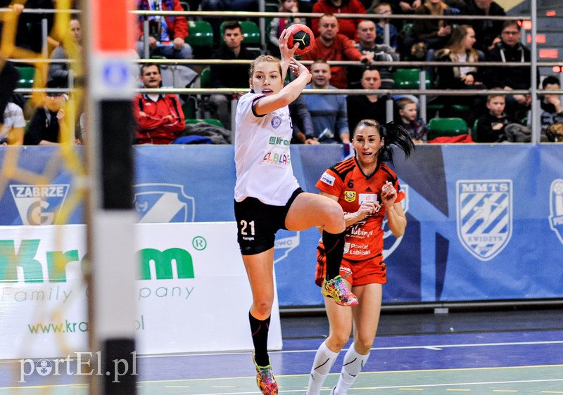 Twardy mecz i wygrana Zagłębia zdjęcie nr 169318