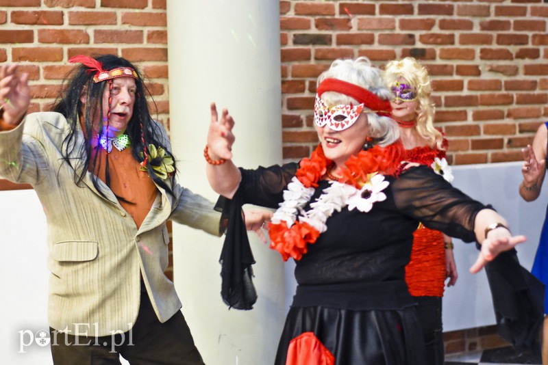 Tak się bawią starsi studenci zdjęcie nr 169753