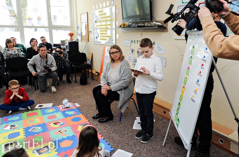 Małe roboty uczą kosmicznie zdjęcie nr 169856