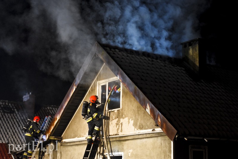 Pożar domku jednorodzinnego przy ul. Niborskiej zdjęcie nr 169977