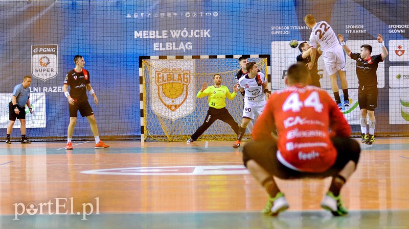 Meblarze z czwartym zwycięstwem zdjęcie nr 170214