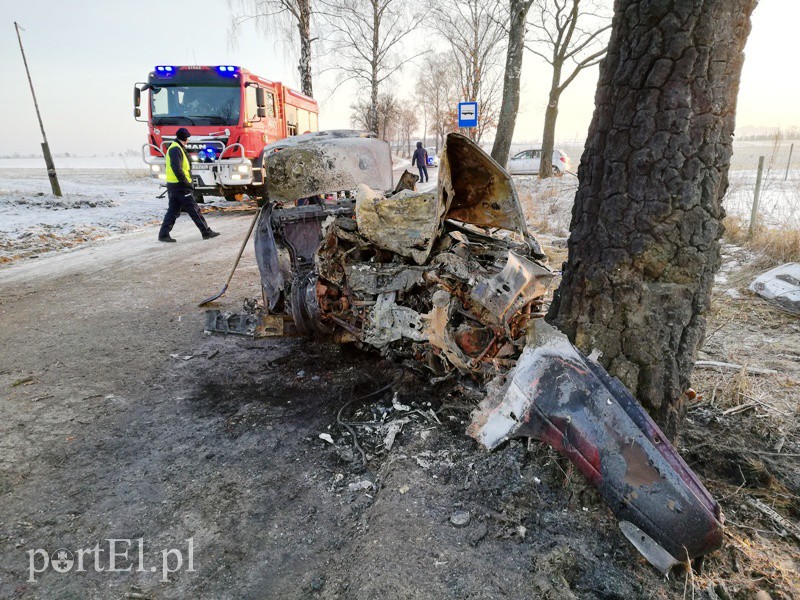 Tragedia pod Wilczętami. W aucie zginęło pięć młodych osób zdjęcie nr 170371