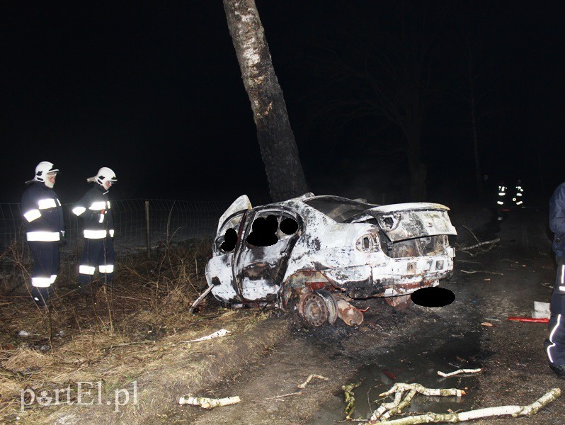 Tragedia pod Wilczętami. W aucie zginęło pięć młodych osób zdjęcie nr 170363