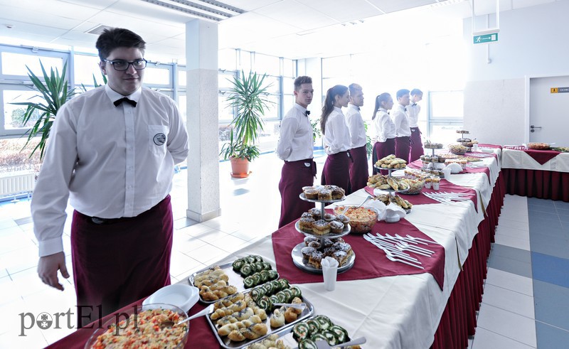 Tak seniorzy ćwiczą jogę zdjęcie nr 170414