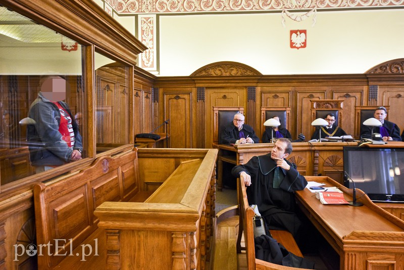 Brutalnie pobita zmarła w kałuży krwi. Konkubent stanął przed sądem zdjęcie nr 171153