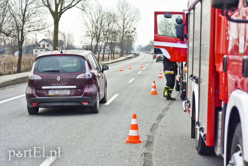 Dachowanie na DK-7, kierowca bez prawa jazdy zdjęcie nr 171321