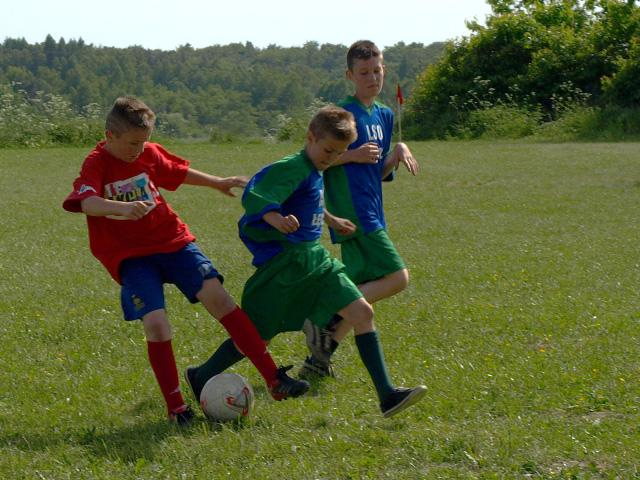 rośnie nowa kadra – młodzi piłkarze z Łęcza