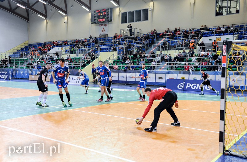 Nafciarze gromią Meblarzy zdjęcie nr 171658