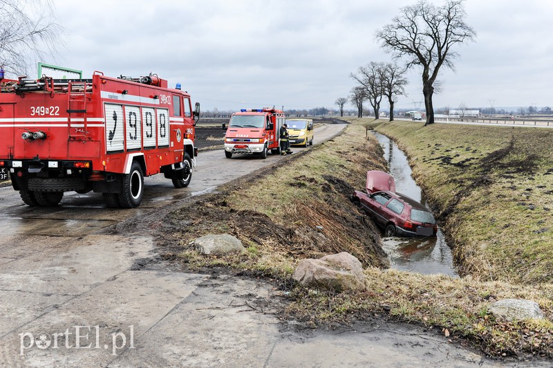 Elbląg Wpadła do rowu, miała dużo szczęścia