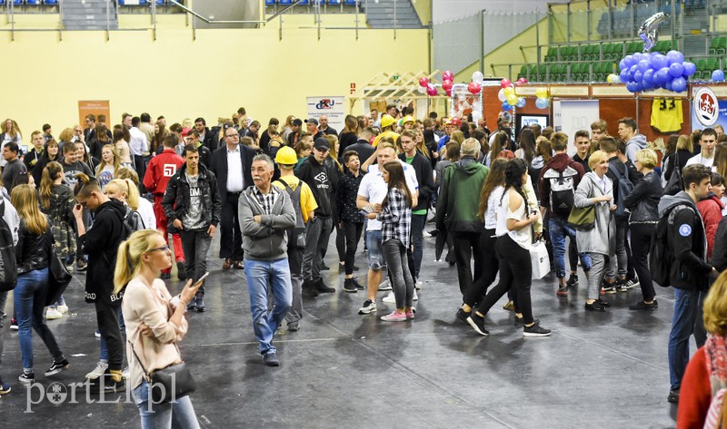 Pracodawcy kuszą, pracownicy wybierają zdjęcie nr 173915