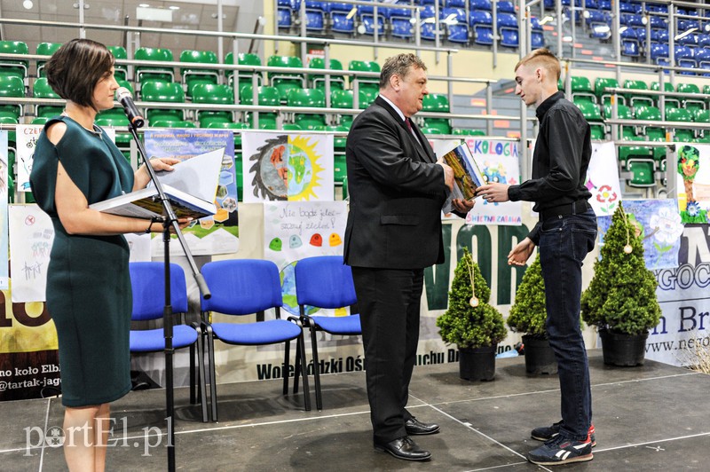 Kilometry nakrętek od uczniów zdjęcie nr 174135