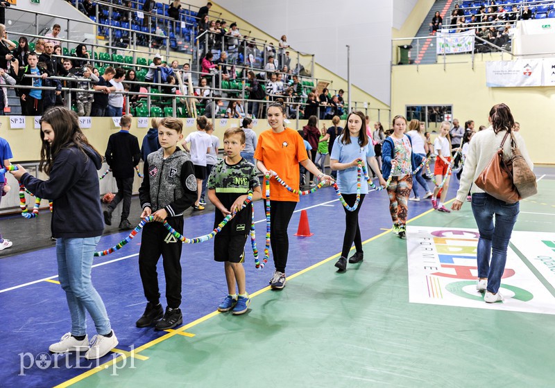 Kilometry nakrętek od uczniów zdjęcie nr 174148