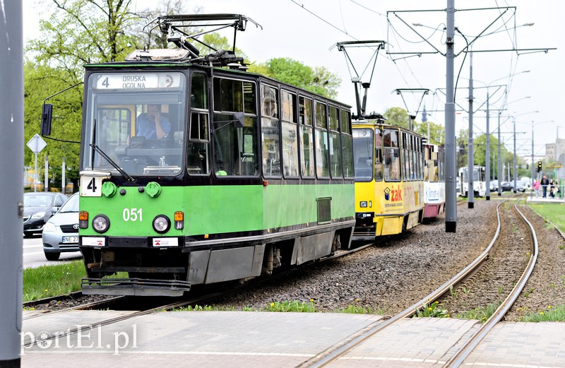 Motocykl zderzył się z volvo zdjęcie nr 174222