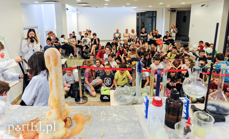 Dużo krzyku, błysków i grzmotów zdjęcie nr 174939