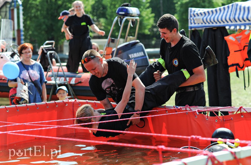 Pokazy, atrakcje i mundury zdjęcie nr 174958