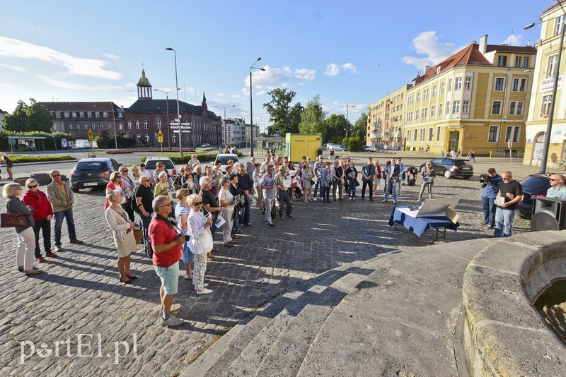Elbląg Solidarni z protestującymi w Sejmie rodzinami osób niepełnosprawnych: Oni chcą godnie żyć
