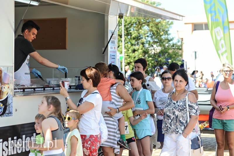 Elbląg Plac Jagiellończyka pachnie jedzeniem