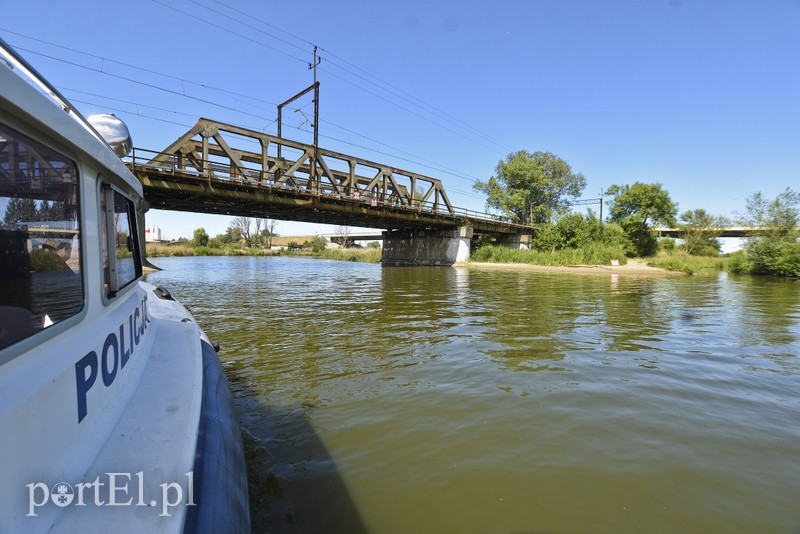 Tutaj kąpać się nie wolno zdjęcie nr 177144