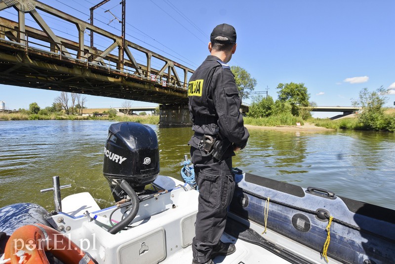 Tutaj kąpać się nie wolno zdjęcie nr 177141