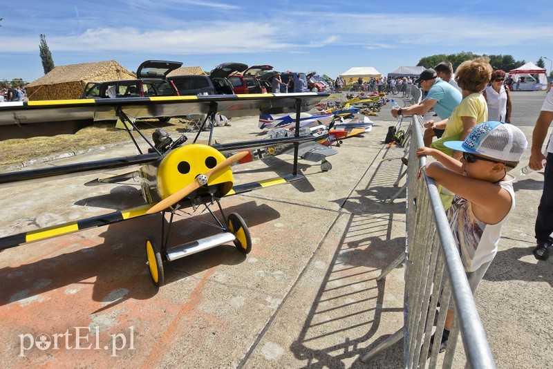 Ci, którym na widok samolotów serce bije szybciej byli dziś w "siódmym niebie" zdjęcie nr 177539