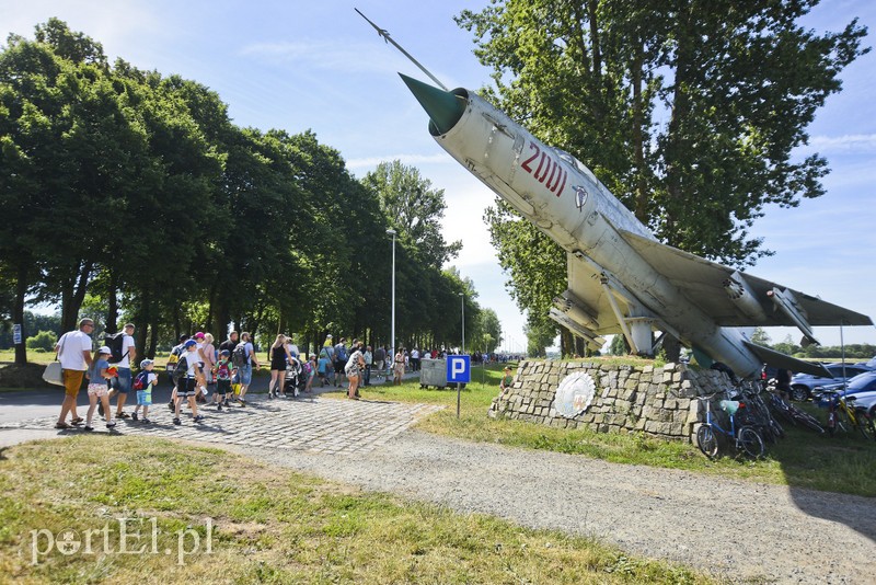 Ci, którym na widok samolotów serce bije szybciej byli dziś w "siódmym niebie" zdjęcie nr 177479