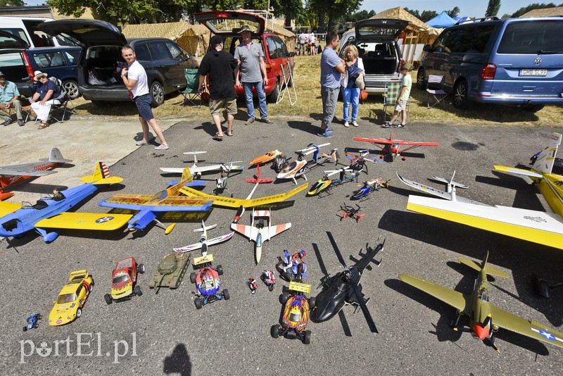 Ci, którym na widok samolotów serce bije szybciej byli dziś w "siódmym niebie" zdjęcie nr 177538