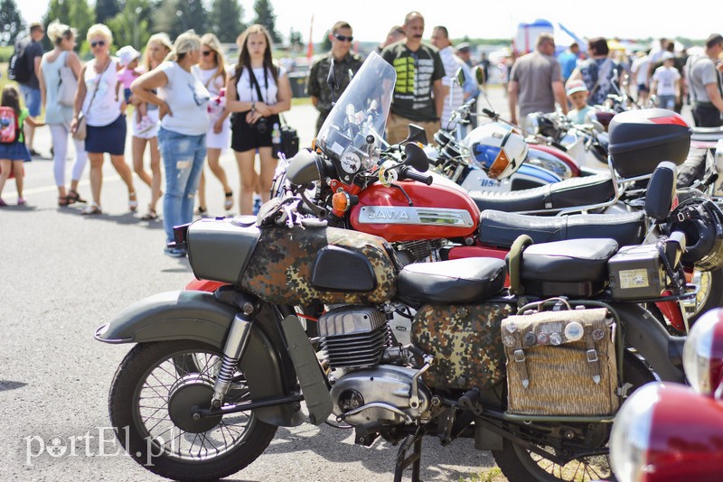 Ci, którym na widok samolotów serce bije szybciej byli dziś w "siódmym niebie" zdjęcie nr 177557