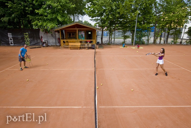 Alicja testuje SportEl.pl: z rakietą w czterech ścianach zdjęcie nr 178613