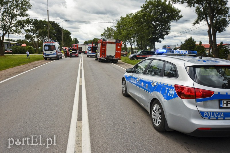 Elbląg Efekt domina w wypadku. Cztery osoby ranne