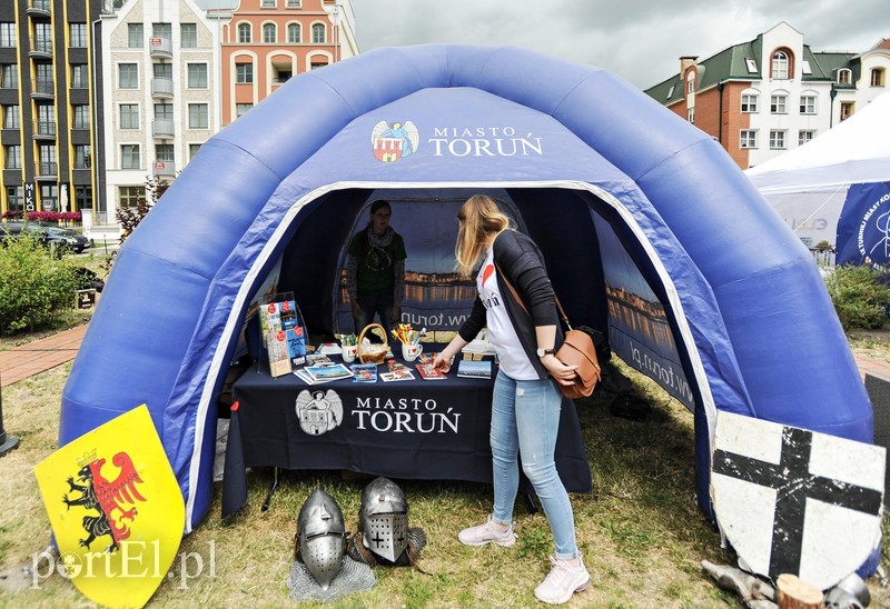 Przez Kopernika chwycili za miecze zdjęcie nr 178756