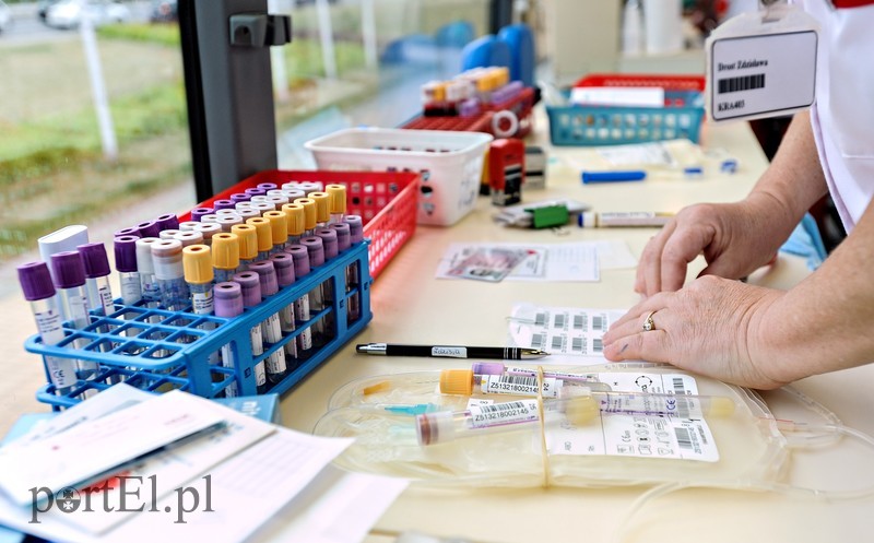  PortEl testuje: Utoczyliśmy sobie krwi zdjęcie nr 180476