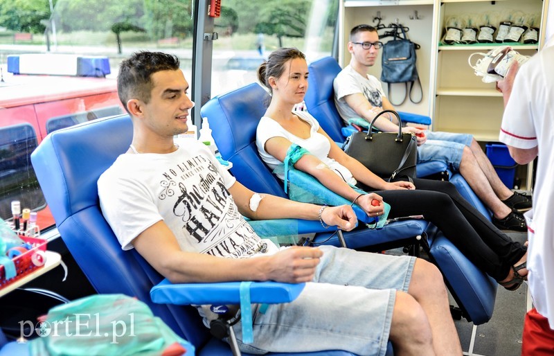  PortEl testuje: Utoczyliśmy sobie krwi zdjęcie nr 180483