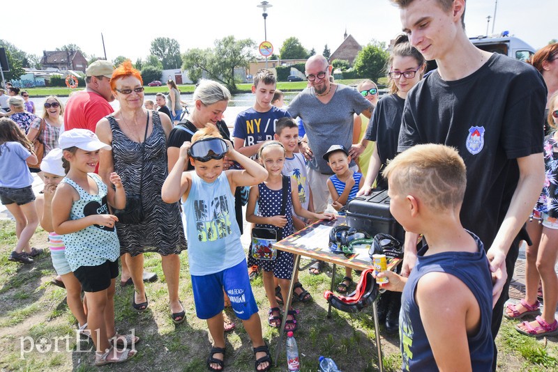 Mundurowi na luzie zdjęcie nr 181145