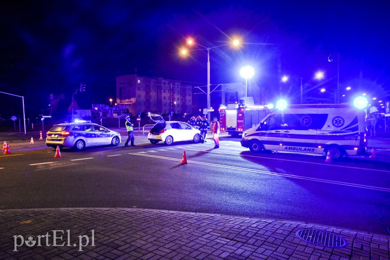 Zderzenie toyoty z alfą romeo na ul. płk. Dąbka zdjęcie nr 181220