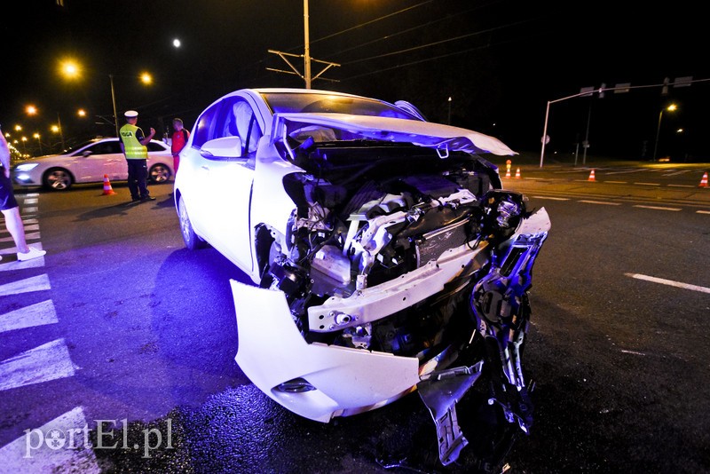 Zderzenie toyoty z alfą romeo na ul. płk. Dąbka zdjęcie nr 181216