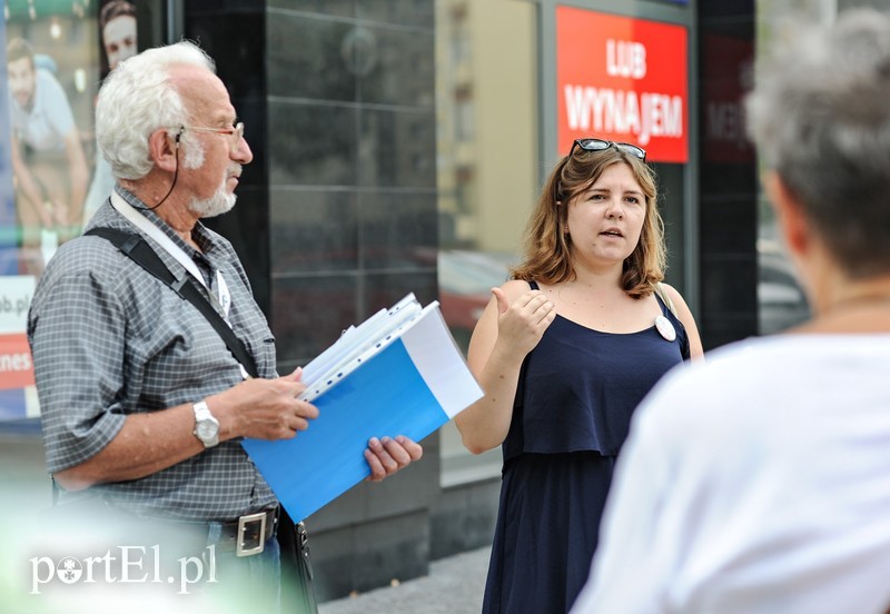 Kinowy spacer po mieście zdjęcie nr 181381