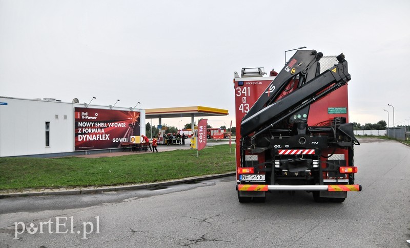 Elbląg Strażacy interweniowali na stacji benzynowej